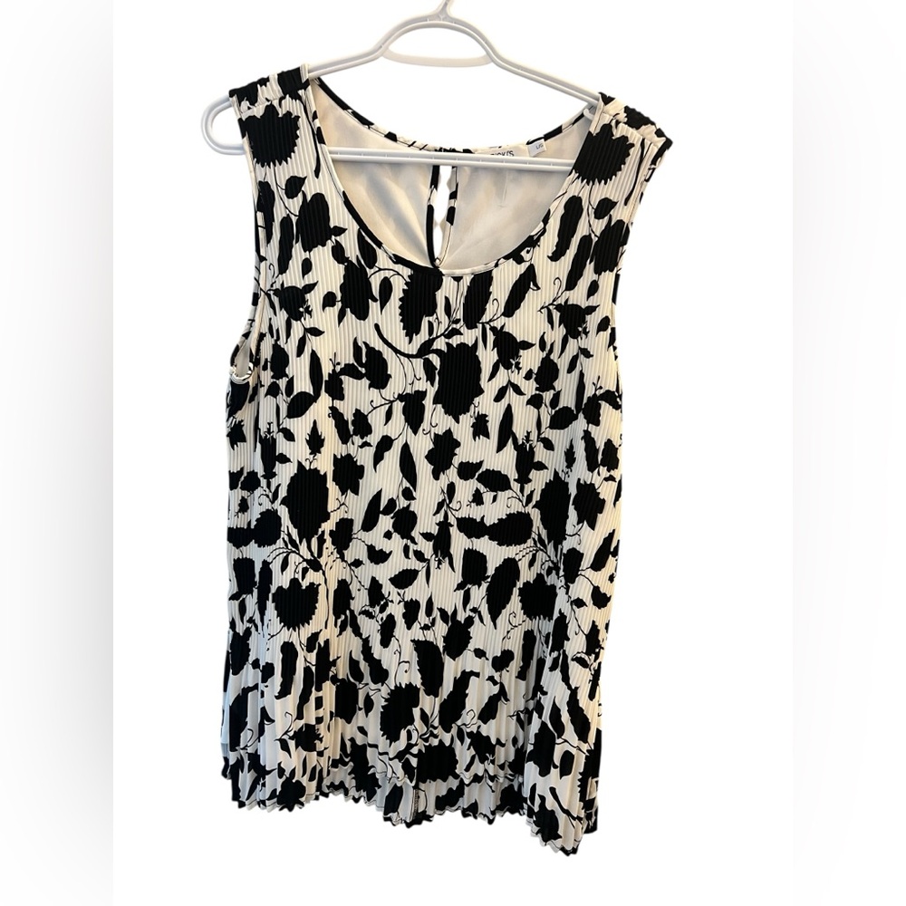 Ricki's Monochrome Floral Sleeveless Blouse